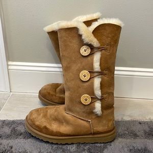 Chestnut UGG BAILEY BUTTON TRIPLET II BOOT